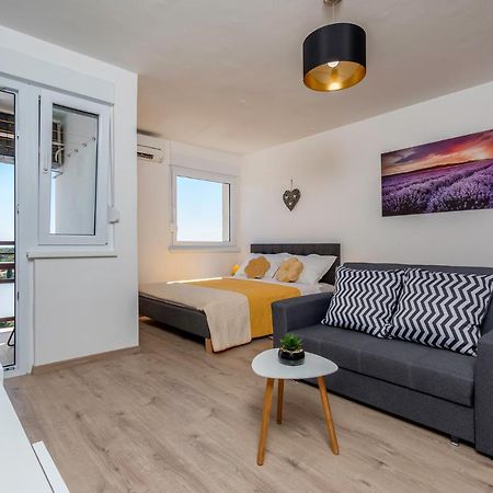 Apartman Vita Pula Exterior foto